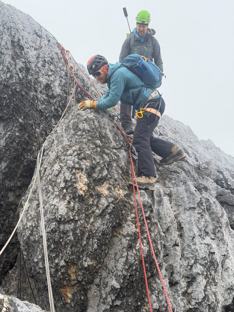 Descent Summit Carstensz